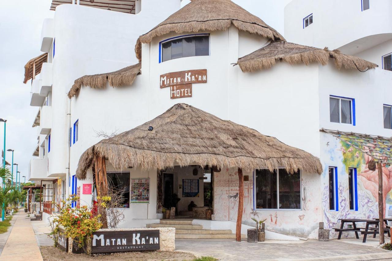 玛哈威 Matan Kaan酒店 外观 照片